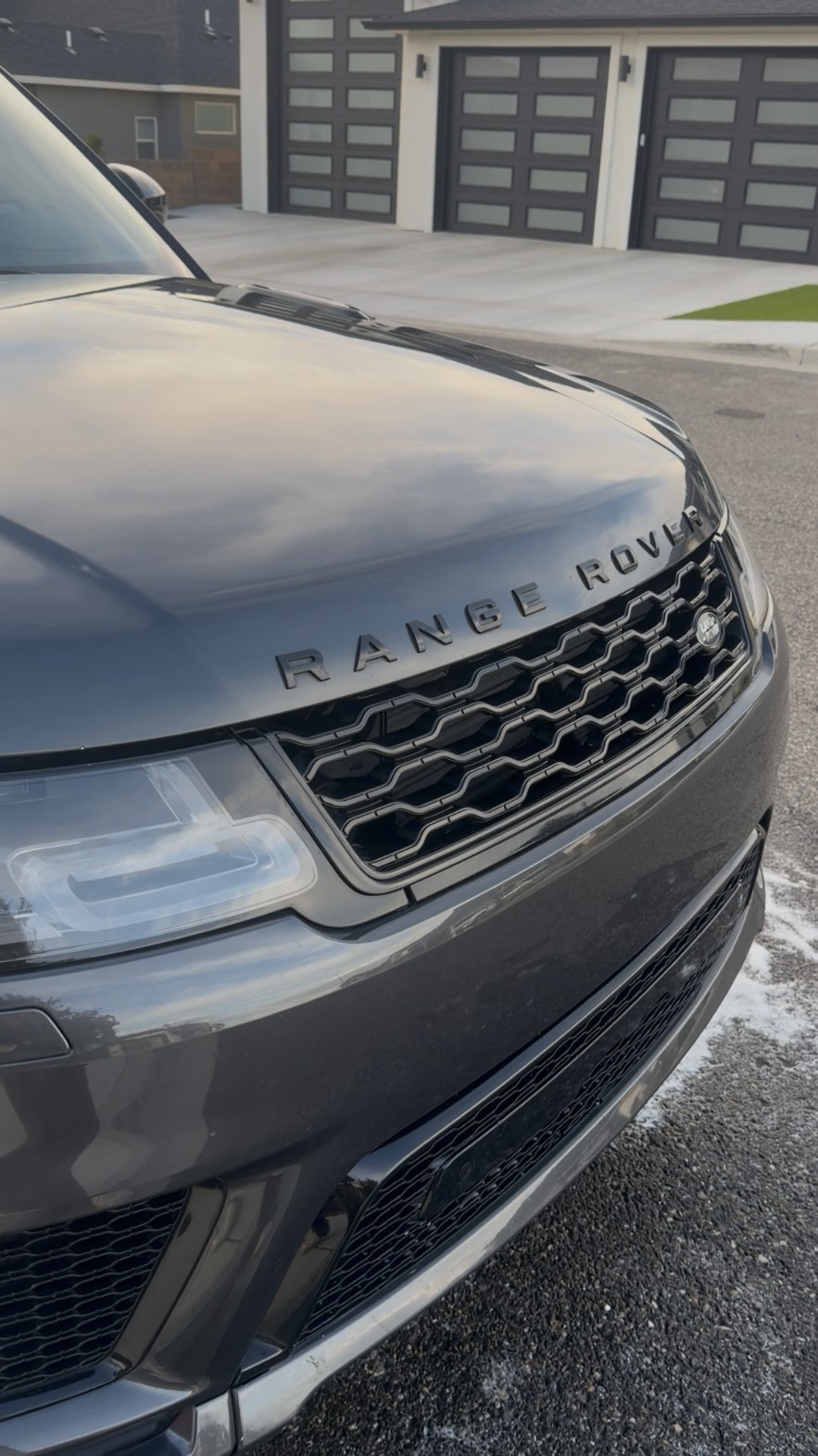 Range Rover finish after detailing